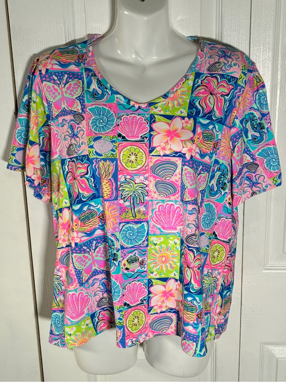 Lulu-B Colorful Comfy Clothing Multicolor Mosaic Beachy V Neck Top